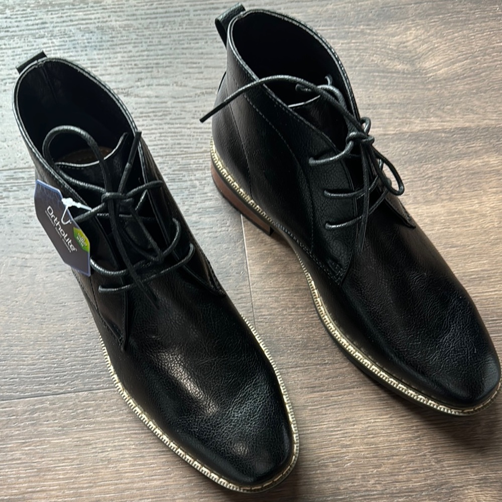 NWT Sonoma Ortholite eco Black Leather Men's Ankle Boots Size 8